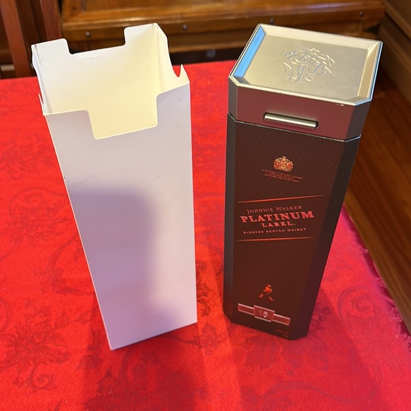 Very RARE 2014 Johnnie walker platinum label, aged 18 years empty box and sleeve - Picture 12 of 12